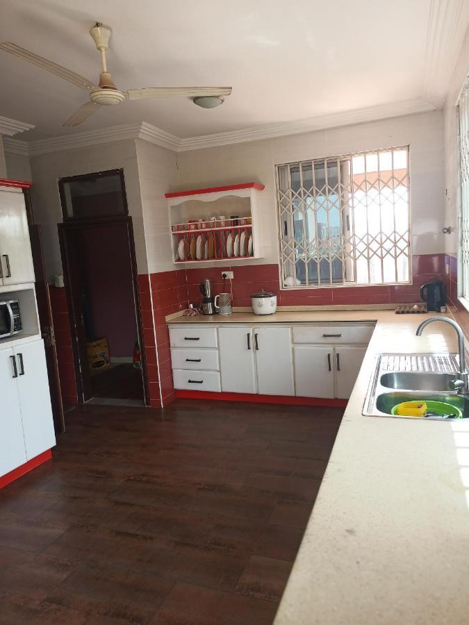 Jetfastventure Apartment Accra Ngoại thất bức ảnh